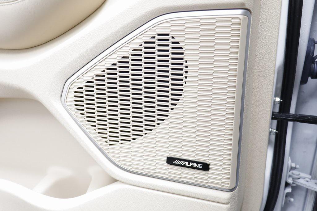 used 2022 Jeep Grand Cherokee car, priced at $25,917