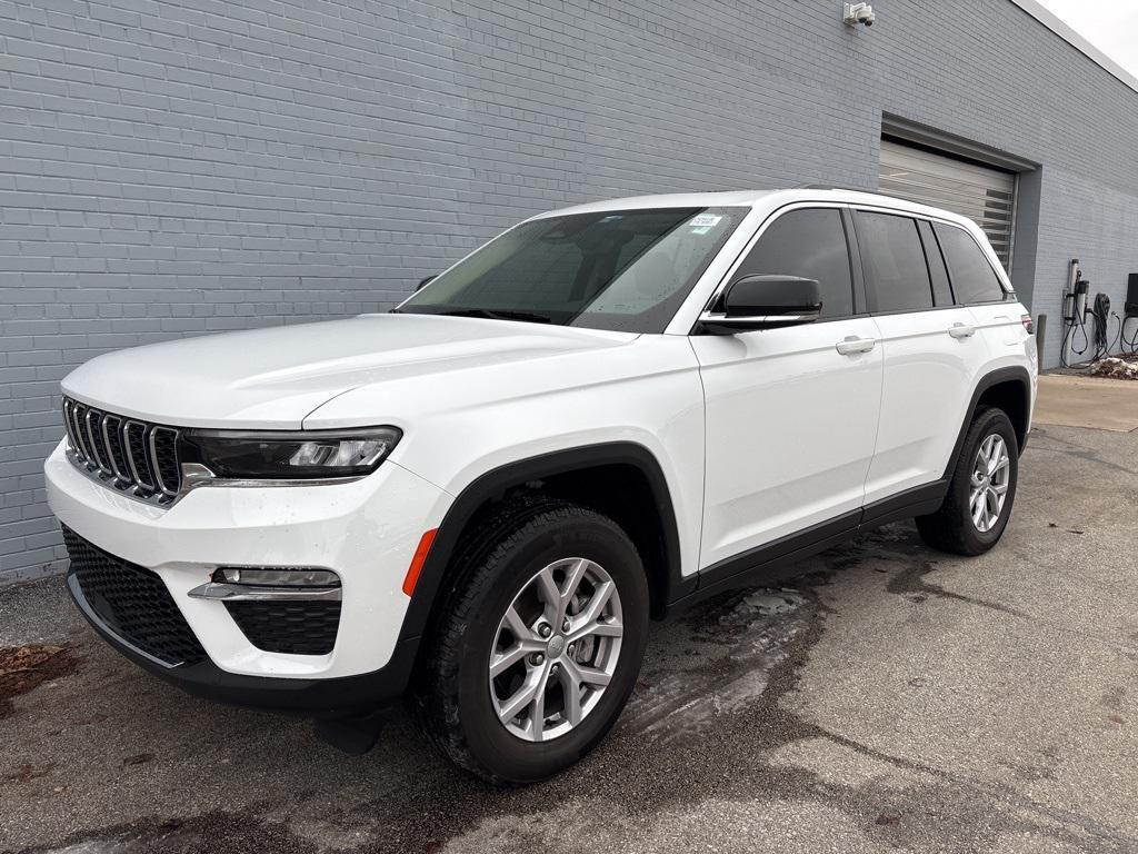 used 2022 Jeep Grand Cherokee car, priced at $29,844