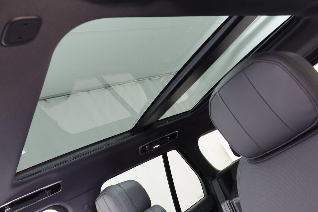 new 2025 Land Rover Range Rover car, priced at $141,535
