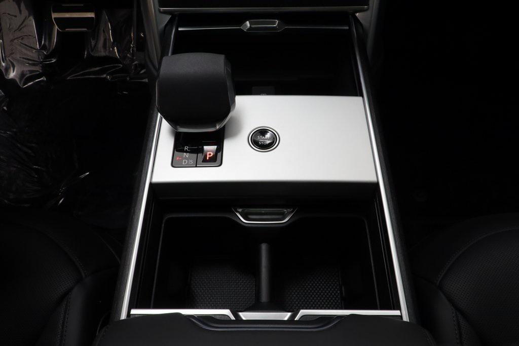 new 2025 Land Rover Range Rover car, priced at $161,170