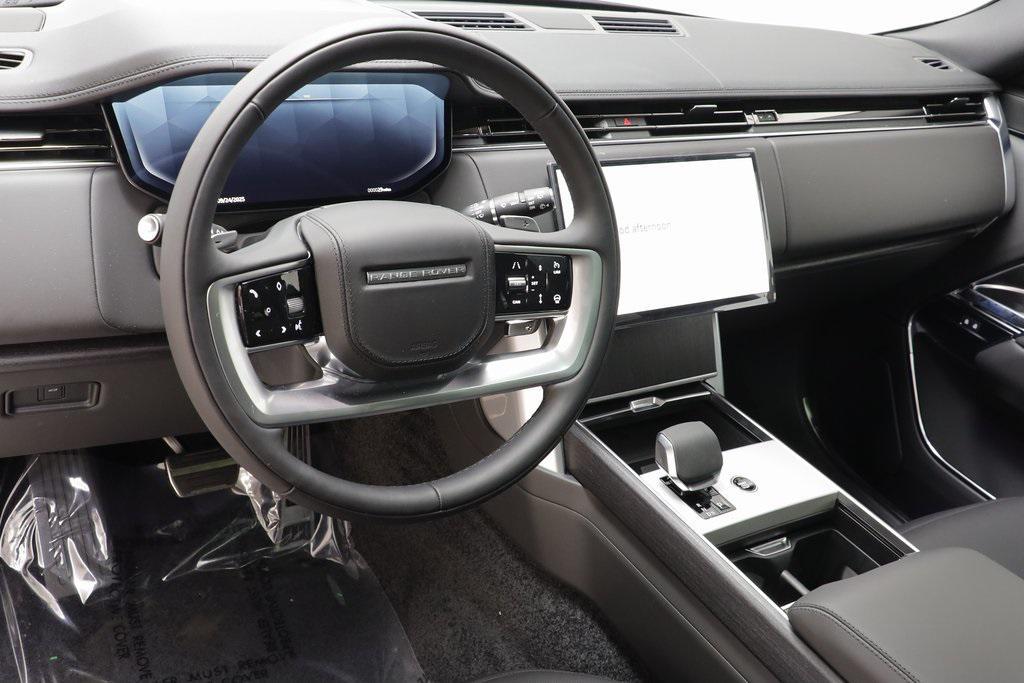 new 2025 Land Rover Range Rover car, priced at $161,170