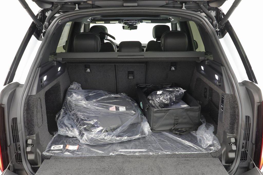 new 2025 Land Rover Range Rover car, priced at $161,170