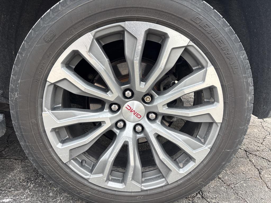 used 2021 GMC Yukon car, priced at $50,797