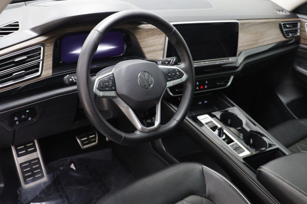 used 2024 Volkswagen Atlas car, priced at $38,559