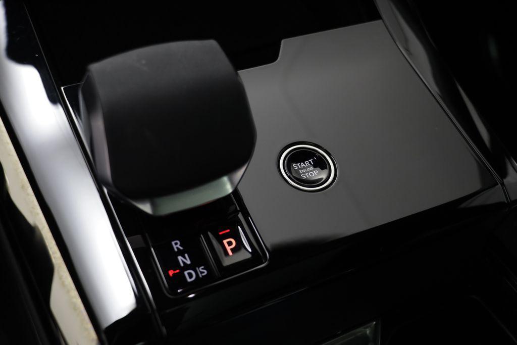 used 2025 Land Rover Range Rover Sport car, priced at $79,001