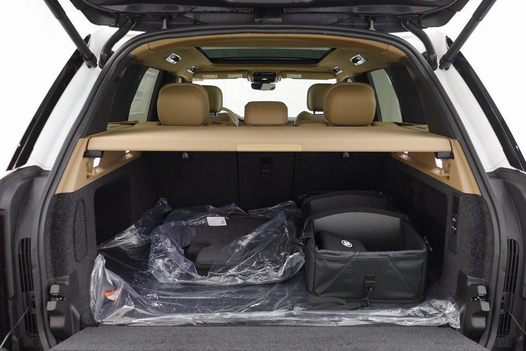 new 2025 Land Rover Range Rover car, priced at $136,235