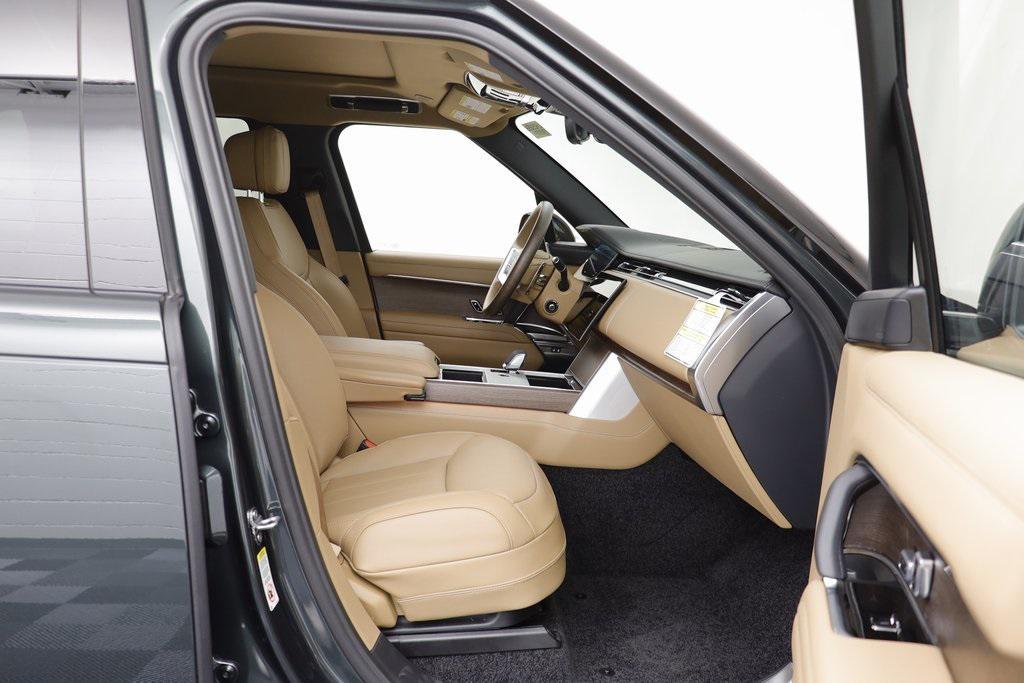 new 2025 Land Rover Range Rover car, priced at $159,525