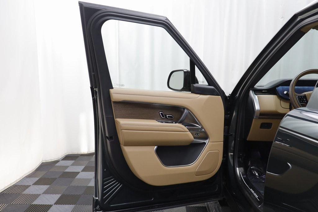 new 2025 Land Rover Range Rover car, priced at $159,525