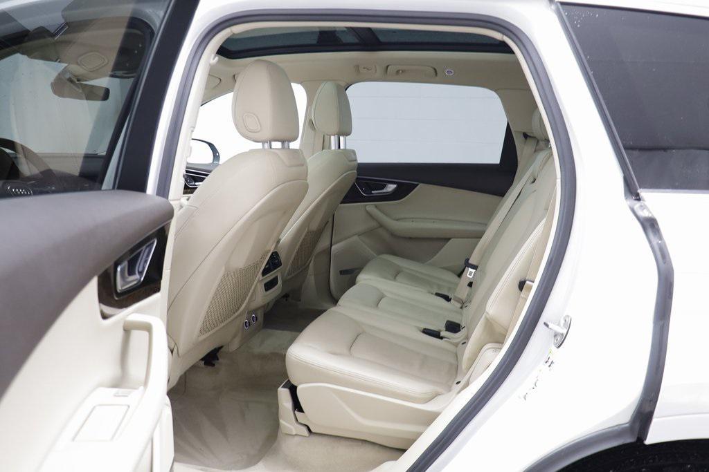used 2019 Audi Q7 car, priced at $21,171