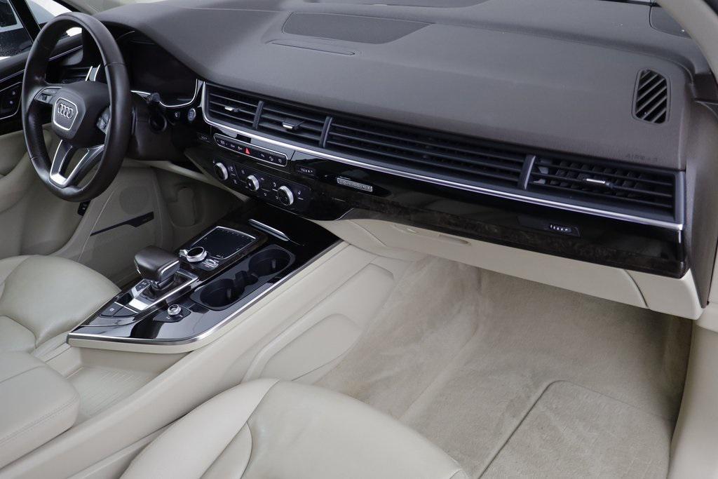 used 2019 Audi Q7 car, priced at $21,171