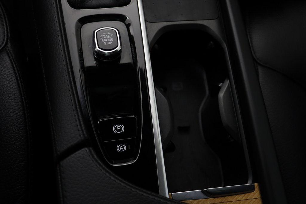 used 2022 Volvo XC90 car, priced at $29,509