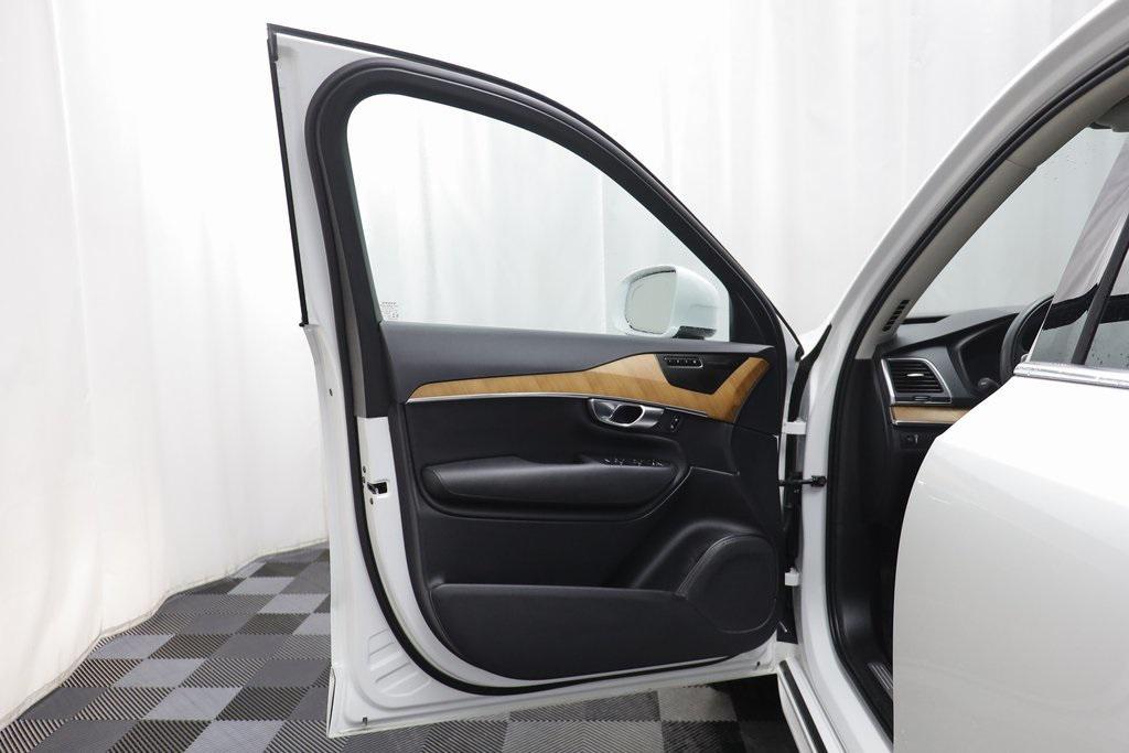 used 2022 Volvo XC90 car, priced at $29,509