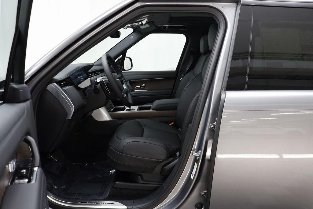new 2025 Land Rover Range Rover car, priced at $123,290