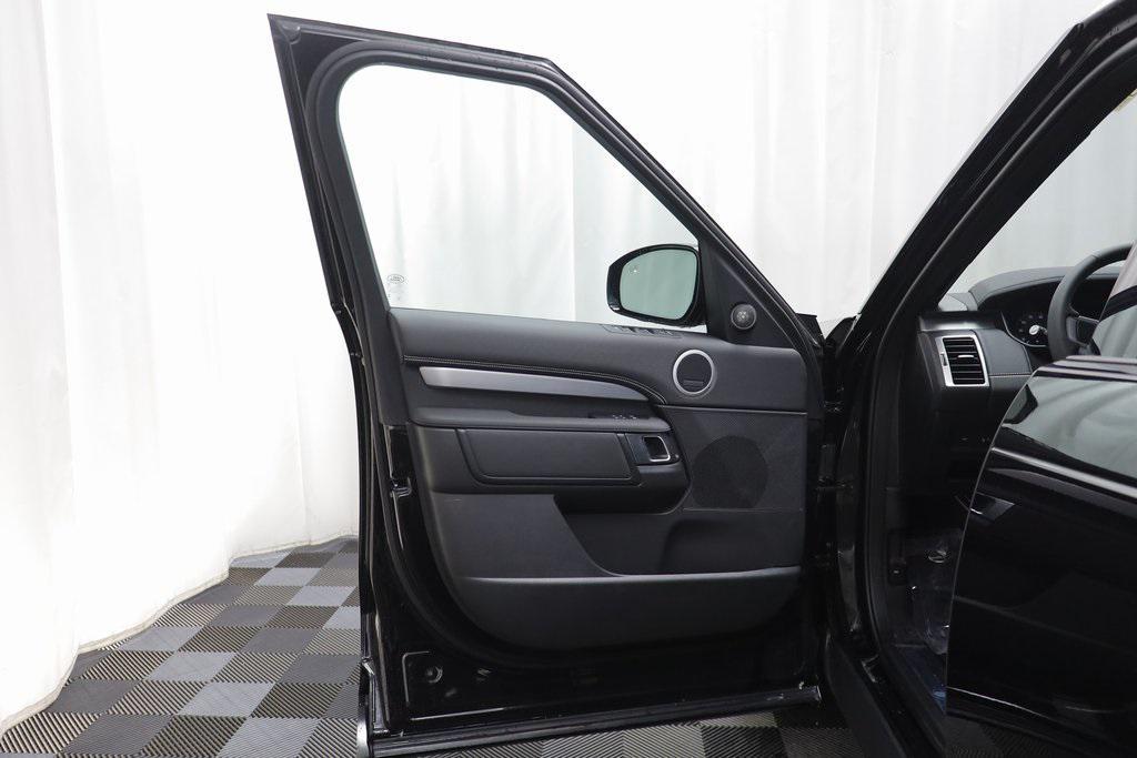 new 2026 Land Rover Discovery car, priced at $77,891