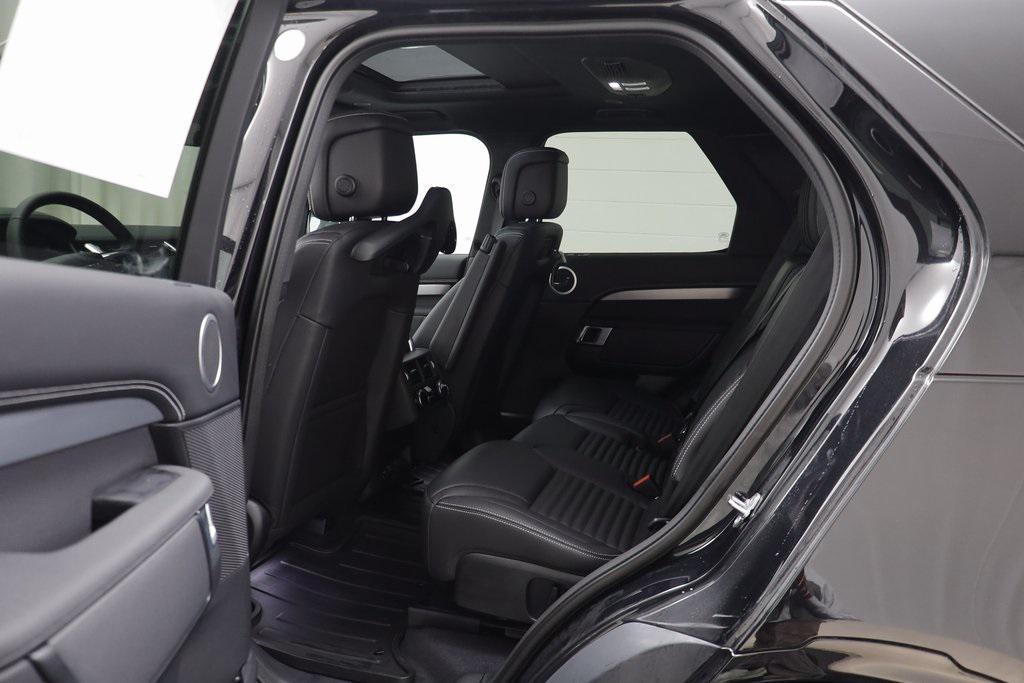 new 2026 Land Rover Discovery car, priced at $77,891