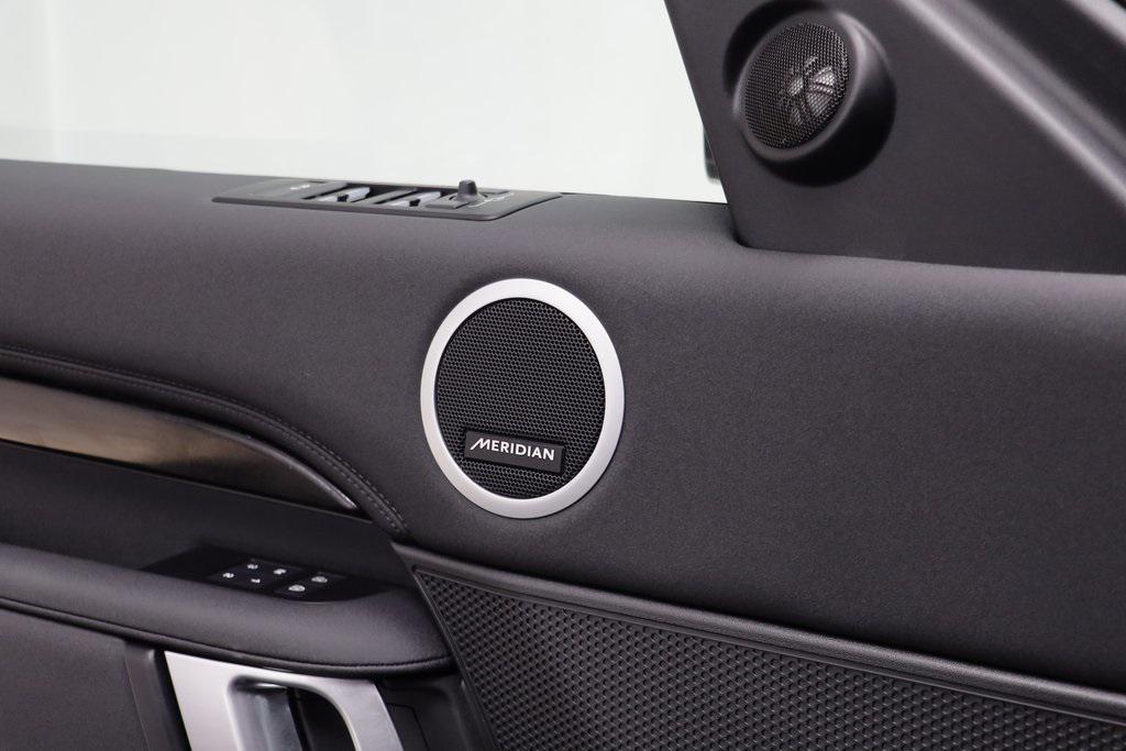 used 2025 Land Rover Discovery car, priced at $53,881