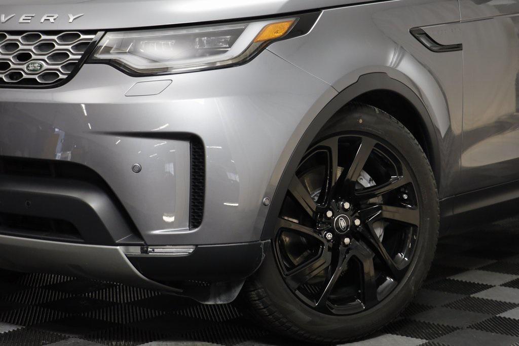 used 2025 Land Rover Discovery car, priced at $53,881