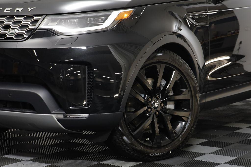 new 2026 Land Rover Discovery car, priced at $70,921