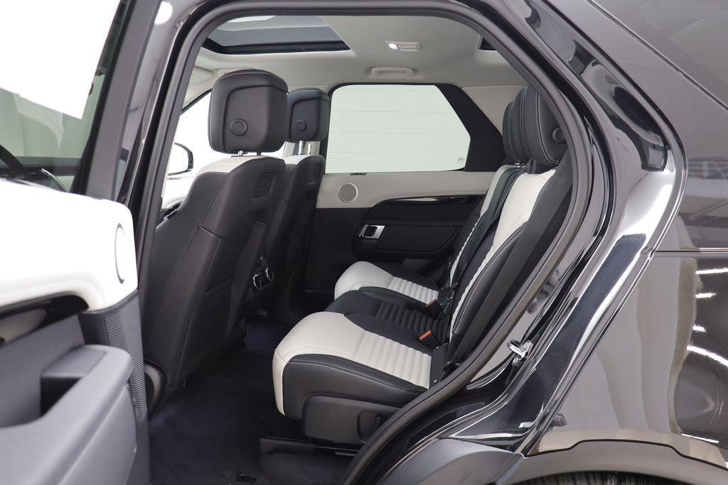 new 2026 Land Rover Discovery car, priced at $70,921