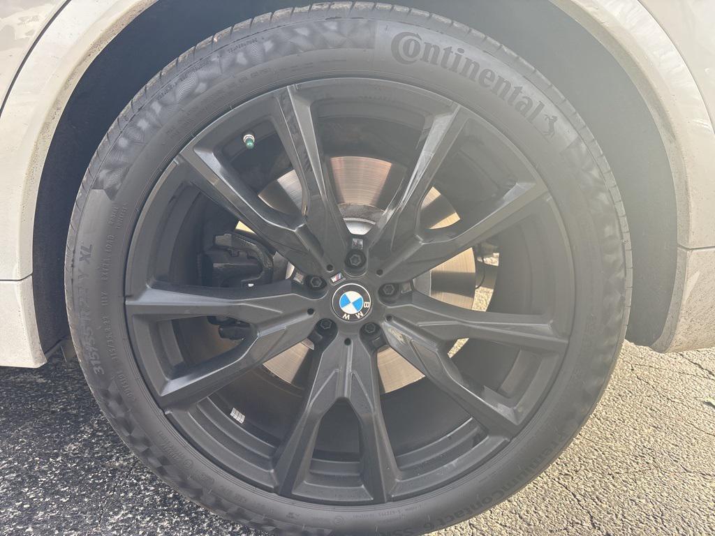 used 2025 BMW X7 car, priced at $98,186