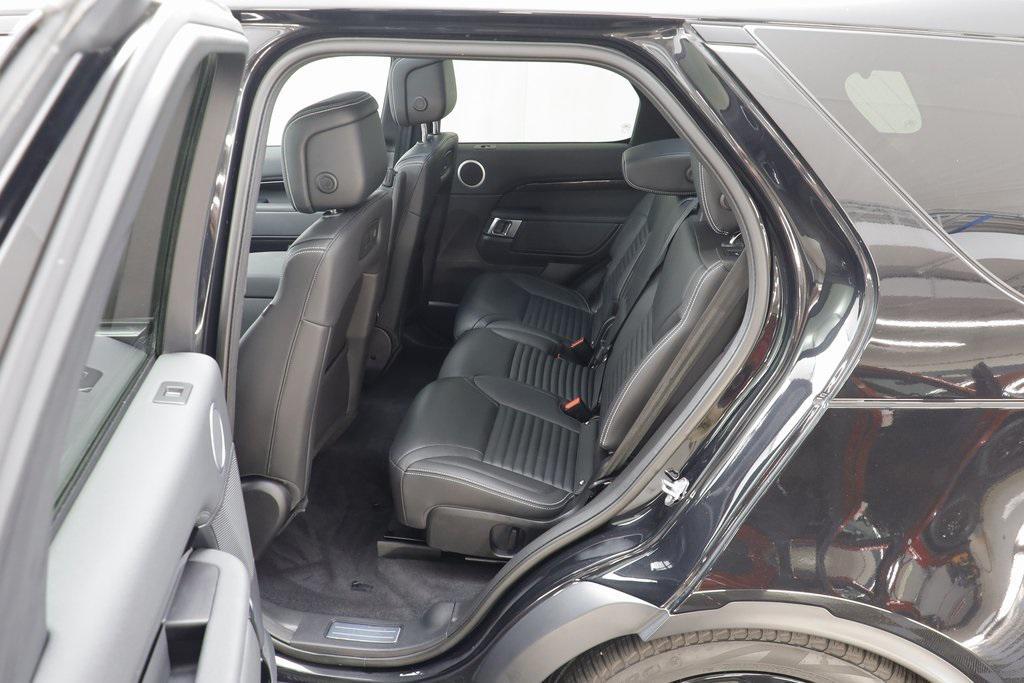 used 2025 Land Rover Discovery car, priced at $52,814