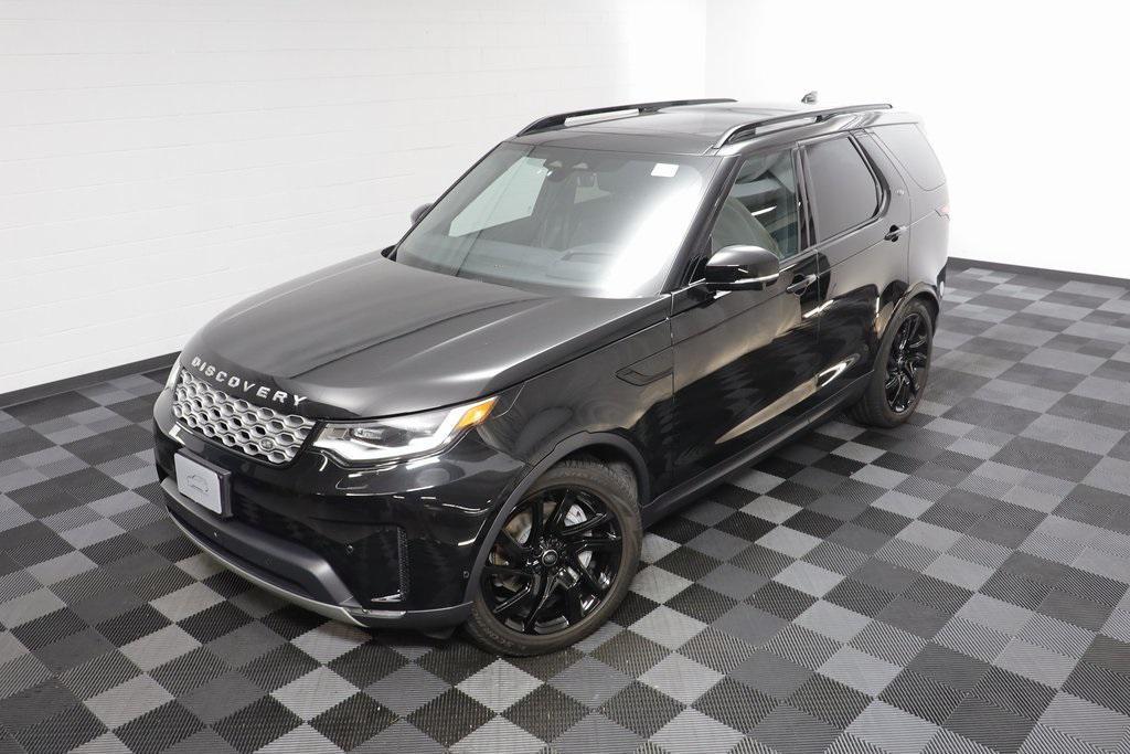 used 2025 Land Rover Discovery car, priced at $52,814