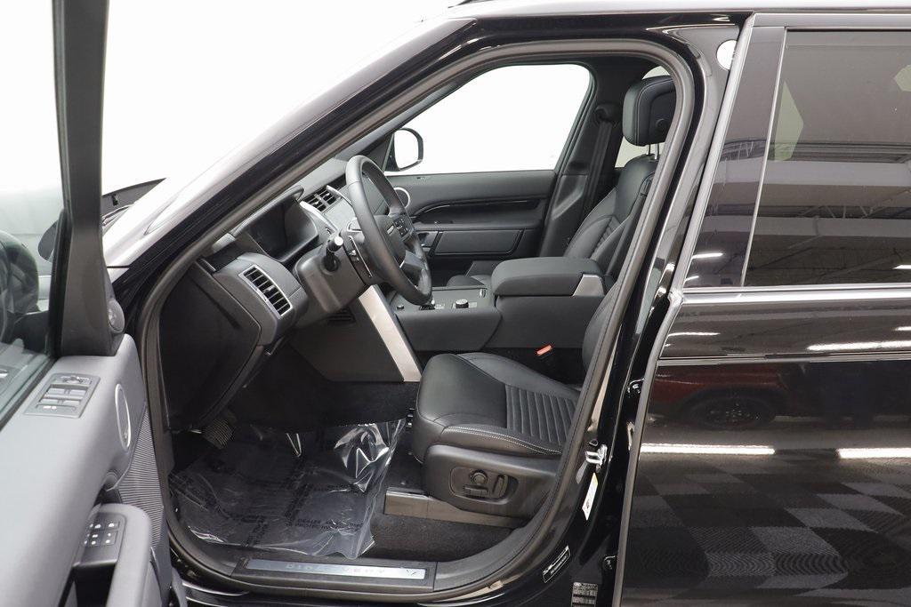 used 2025 Land Rover Discovery car, priced at $52,814