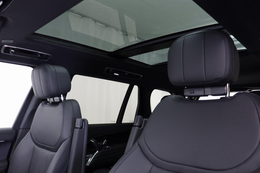 new 2025 Land Rover Range Rover car, priced at $151,895