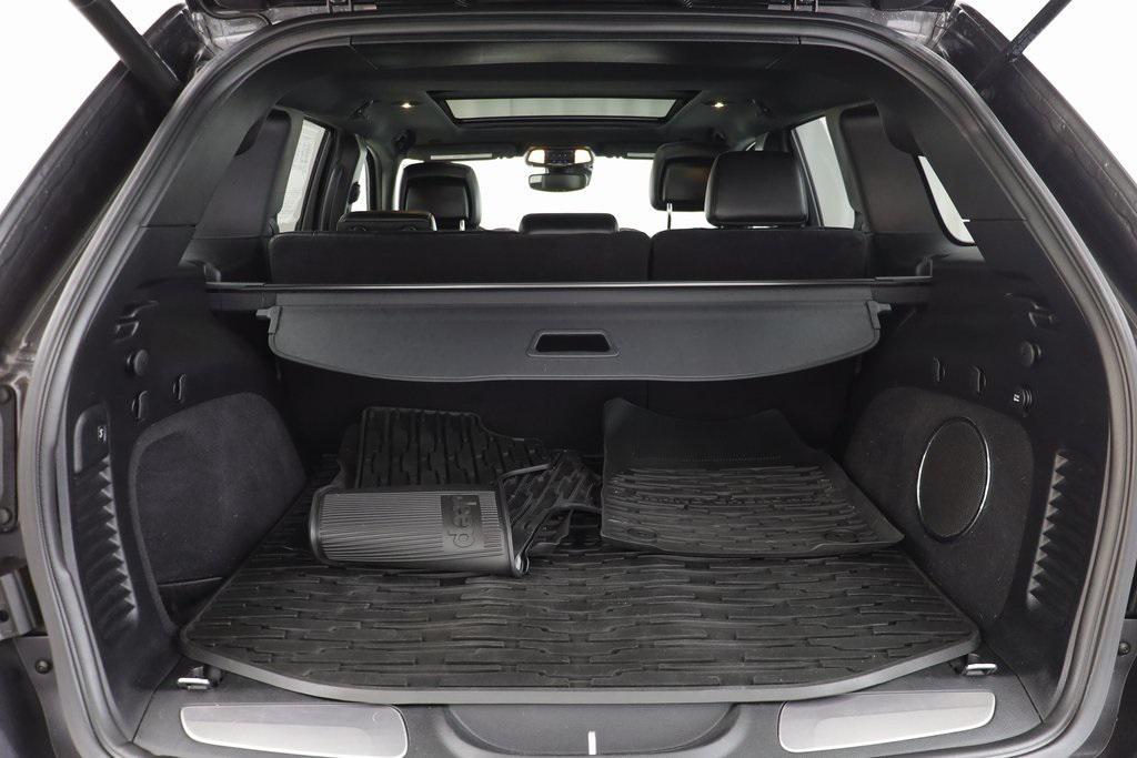 used 2017 Jeep Grand Cherokee car, priced at $18,693