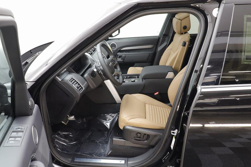 new 2026 Land Rover Discovery car, priced at $80,241