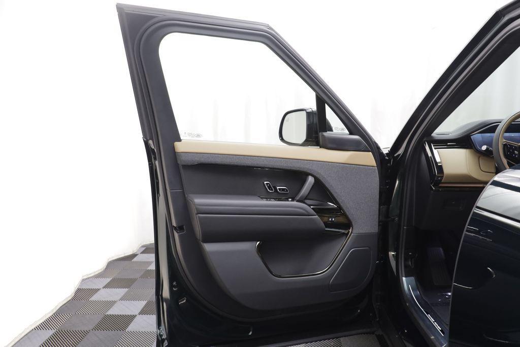 new 2026 Land Rover Range Rover Sport car, priced at $114,043