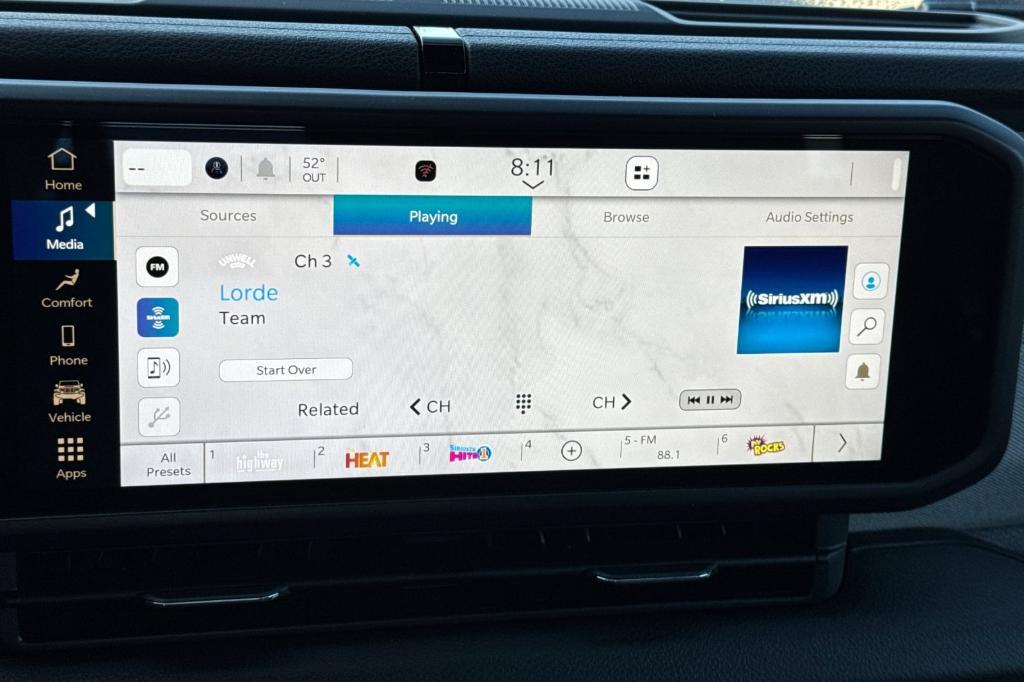 new 2026 Jeep Gladiator car, priced at $44,040