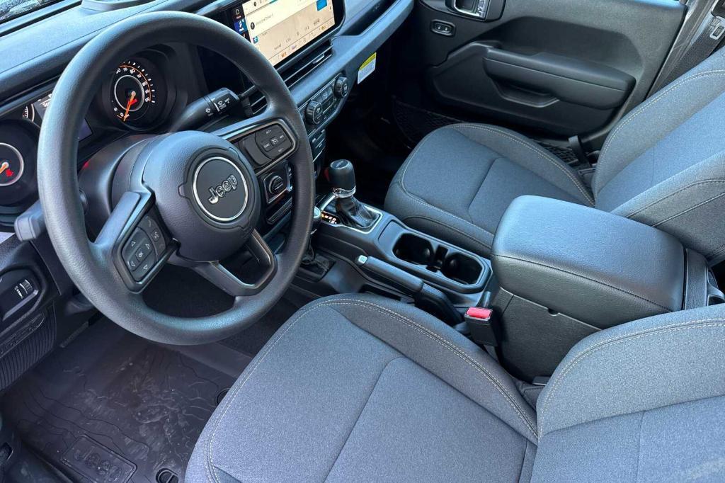 new 2026 Jeep Gladiator car, priced at $44,040