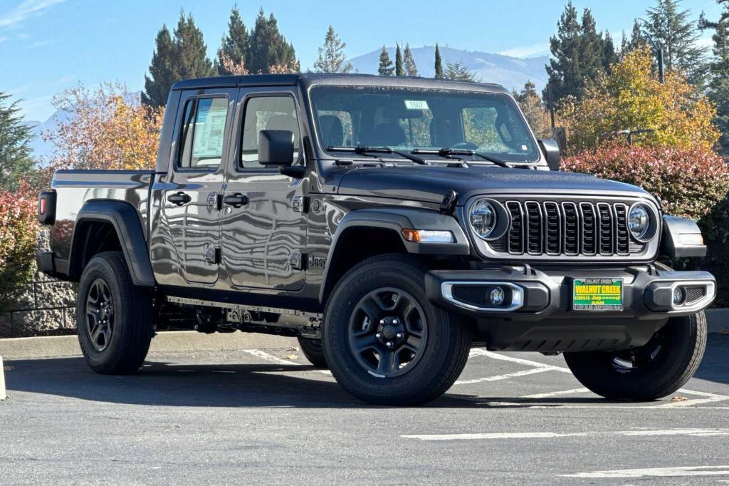 new 2026 Jeep Gladiator car, priced at $44,040