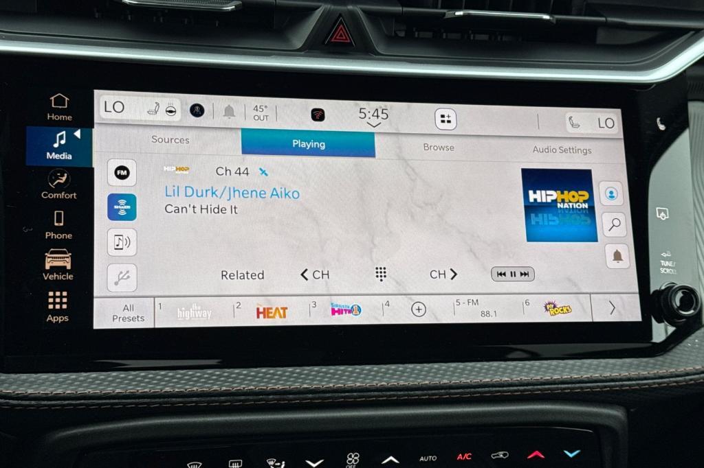 new 2026 Jeep Cherokee car, priced at $41,995