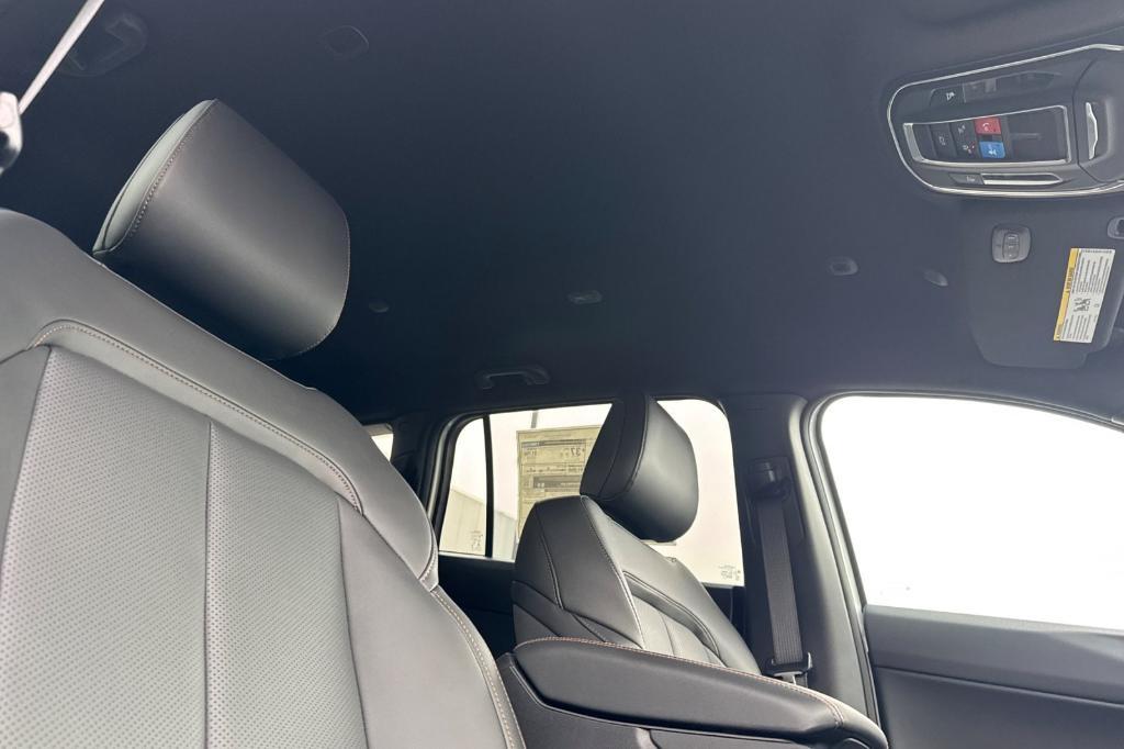 new 2026 Jeep Cherokee car, priced at $41,995