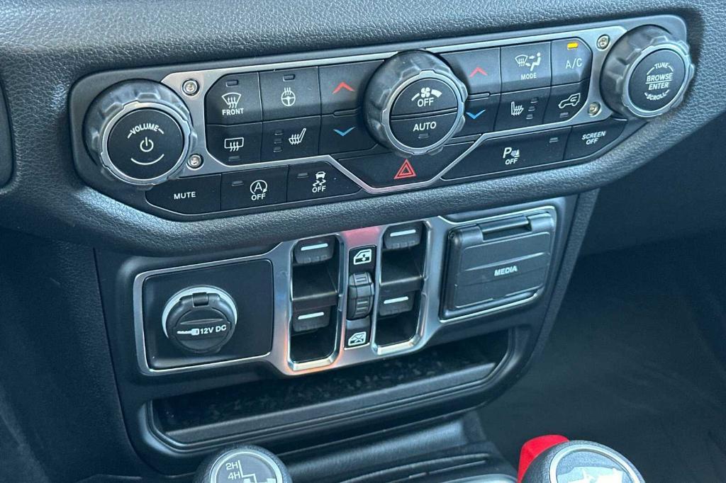 new 2025 Jeep Wrangler car, priced at $49,200