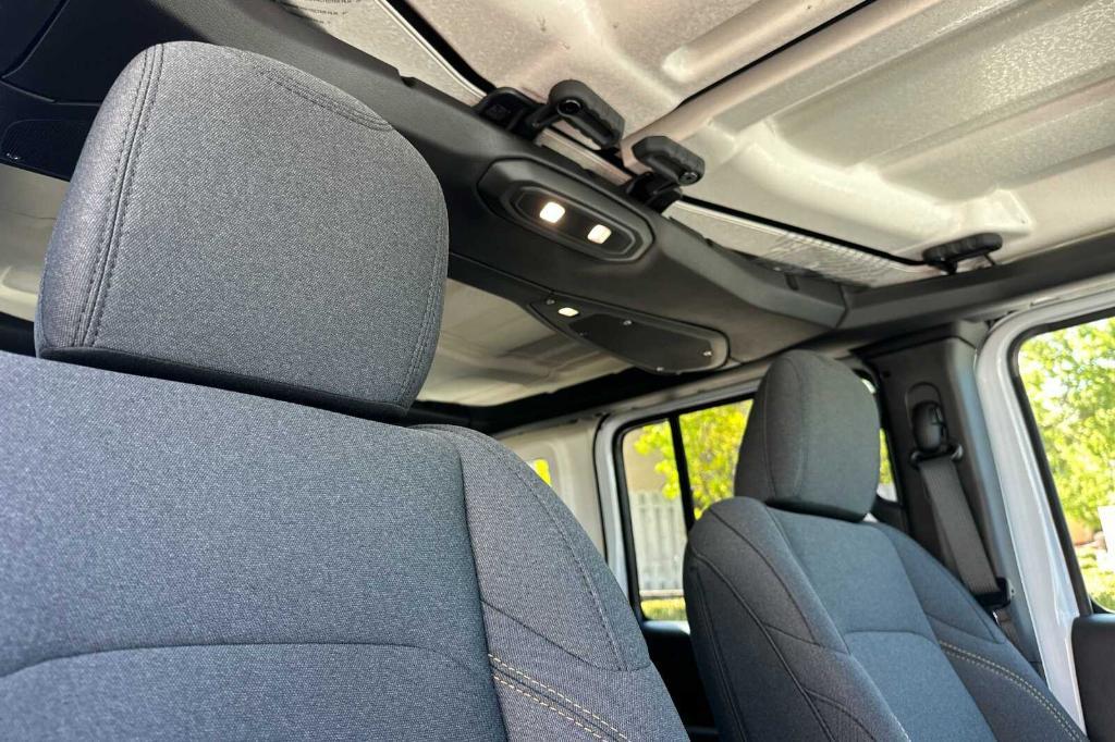 new 2025 Jeep Wrangler car, priced at $49,200