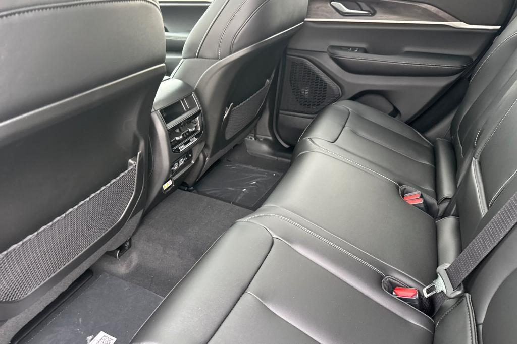 new 2025 Jeep Grand Cherokee car, priced at $49,415