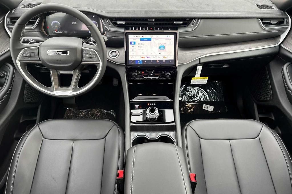 new 2025 Jeep Grand Cherokee car, priced at $49,415
