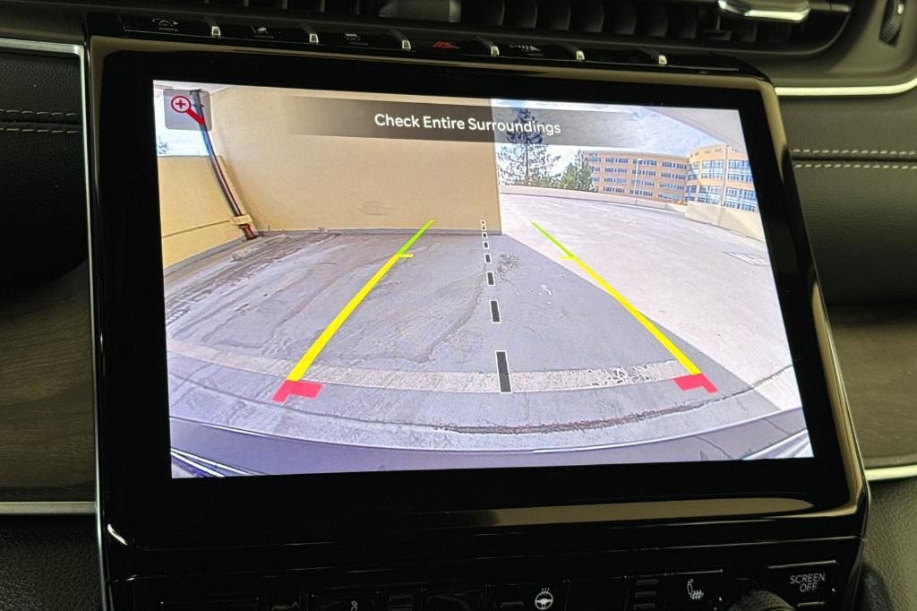 new 2025 Jeep Grand Cherokee car, priced at $47,995