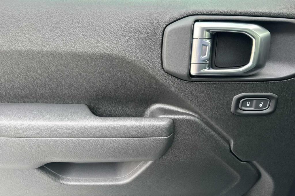 new 2026 Jeep Wrangler car, priced at $44,340