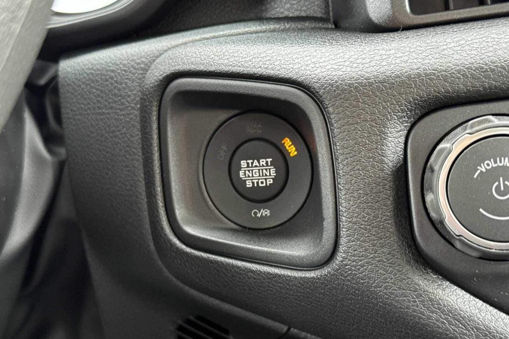 new 2026 Jeep Wrangler car, priced at $44,340