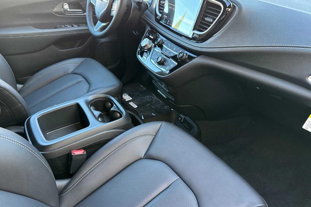 new 2026 Chrysler Pacifica car, priced at $47,615