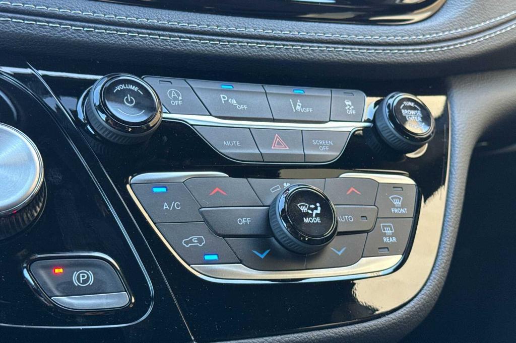 new 2026 Chrysler Pacifica car, priced at $47,615