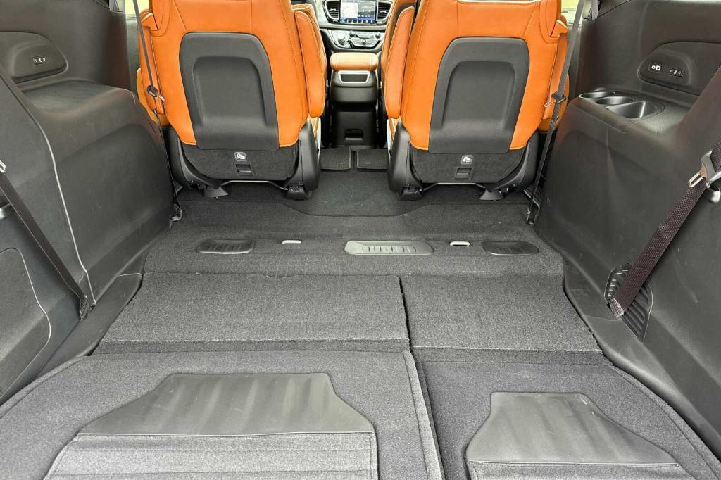 new 2026 Chrysler Pacifica car, priced at $57,830