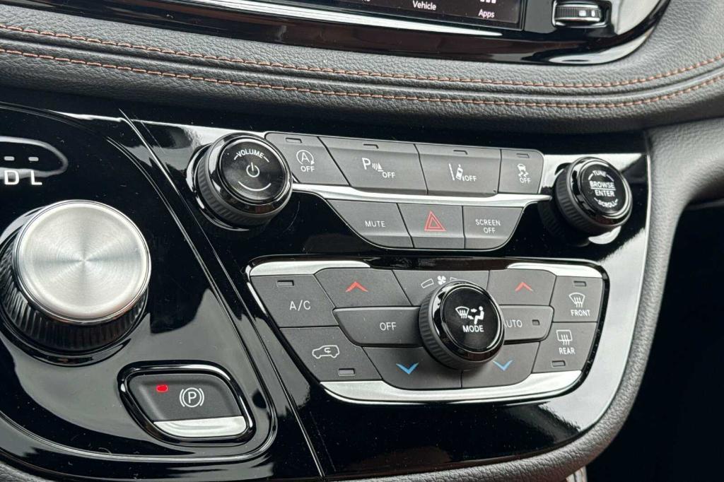 new 2026 Chrysler Pacifica car, priced at $57,830