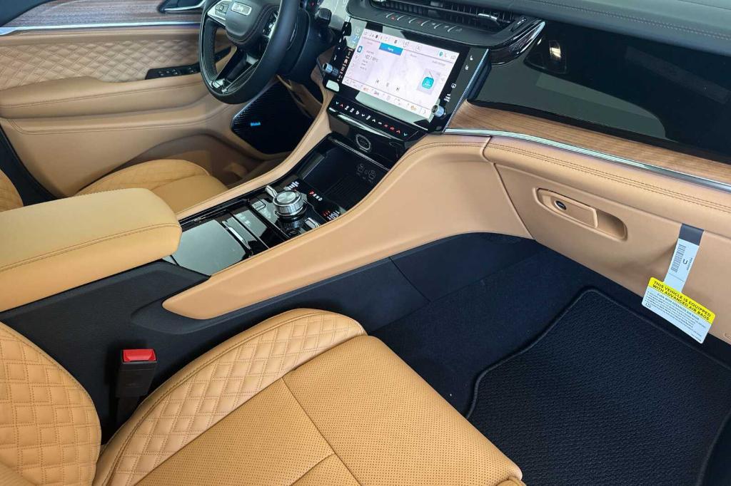 new 2026 Jeep Grand Cherokee car, priced at $63,590