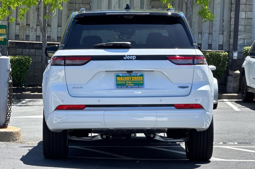 new 2026 Jeep Grand Cherokee car, priced at $63,590