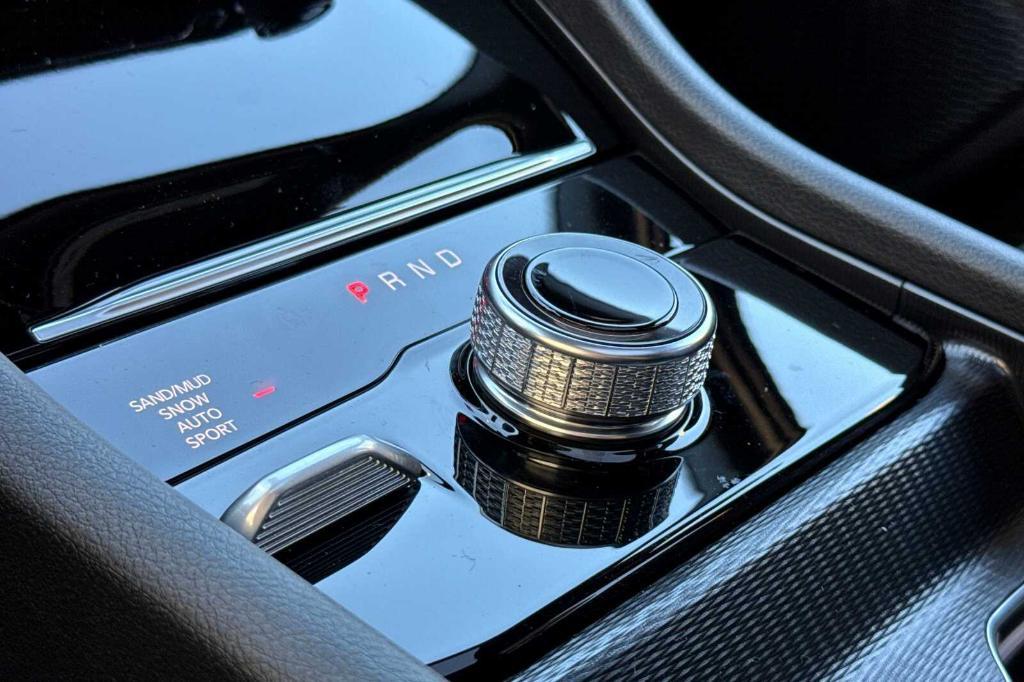 new 2025 Jeep Grand Cherokee car, priced at $50,010